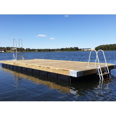 Badebrygge 2.95 x 8m i treverk med hoppetårn